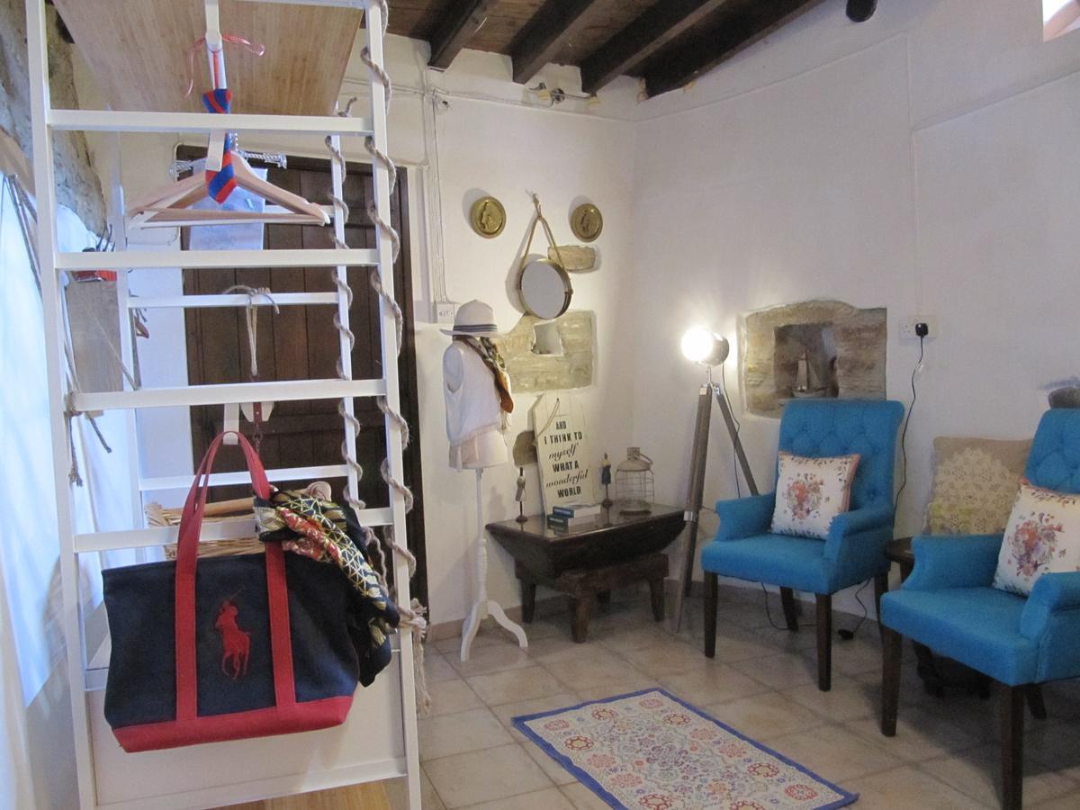מלון קאלאבסוס Stratos Artdeco House מראה חיצוני תמונה